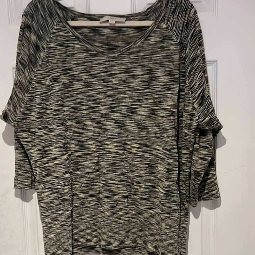 Womens XL v neck sweater heathered gray beige